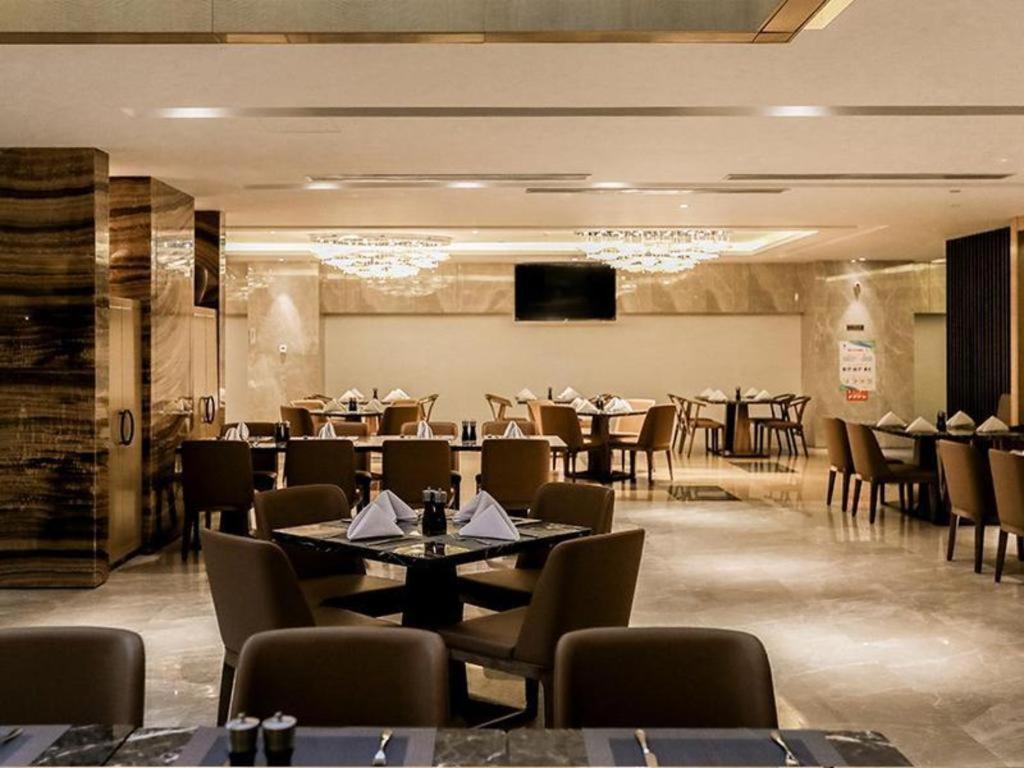 咸阳丽彩天祺酒店 外观 照片